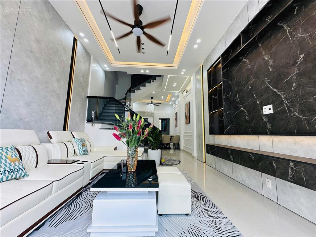 Bán nhà mới xây dộcd lập, sân cổng riêng tại chung cư quỳnh hoàng, an dương, hải phòng