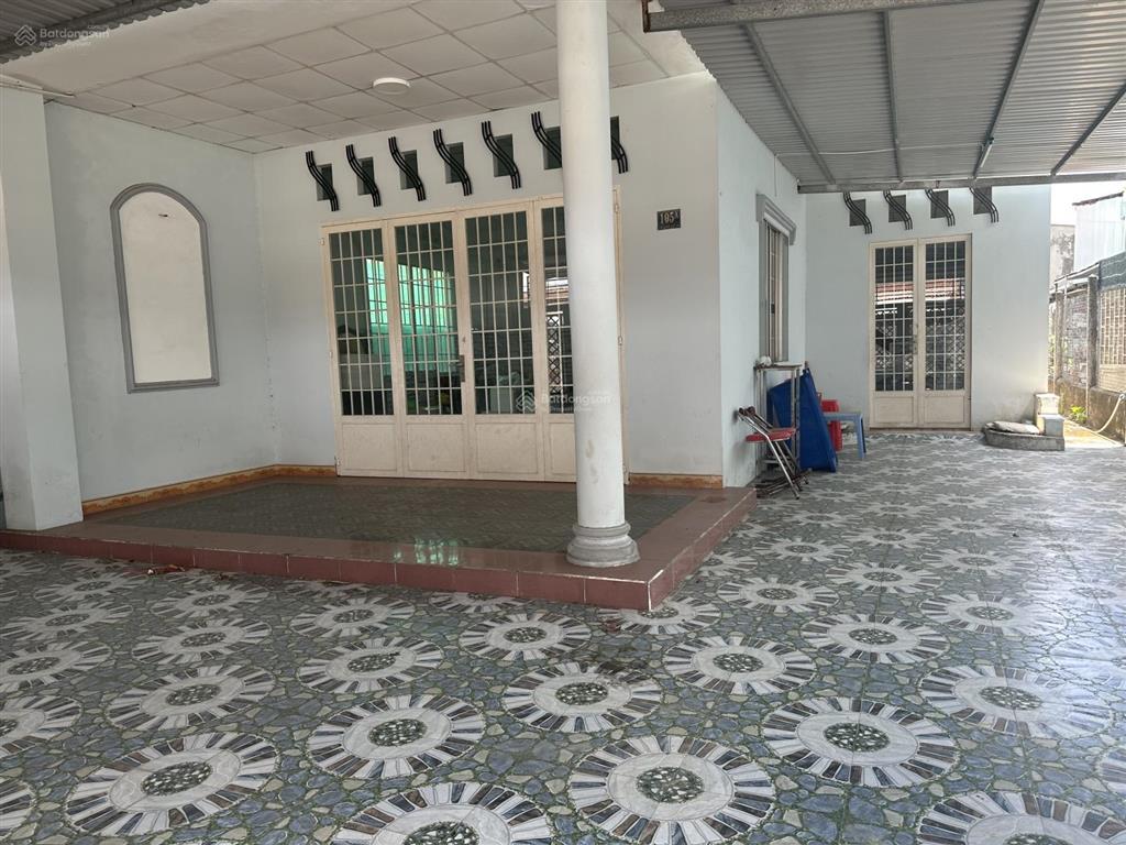 Bán nhà hẻm ô tô, khu dân cư phường 10, mỹ tho