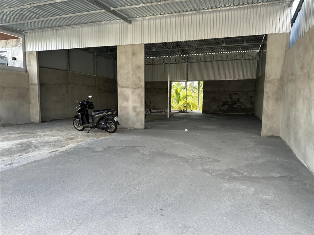 Cho thuê nhà kho mặt tiền đoàn thị nghiệp, thuý 0915 423 ***