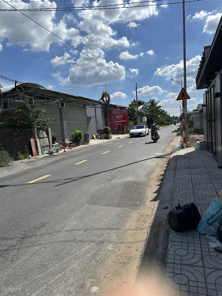 Cho thuê nhà kho mặt tiền đoàn thị nghiệp, thuý 0915 423 ***