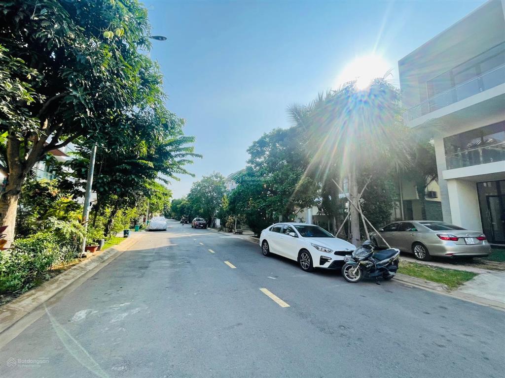 Bán biệt thự villa park full nội thất sang trọng. tư vấn thêm nhiều căn tuấn anh 0971 707 ***