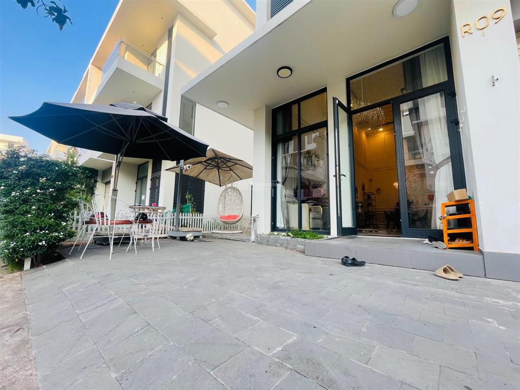 Bán biệt thự villa park full nội thất sang trọng. tư vấn thêm nhiều căn tuấn anh 0971 707 ***