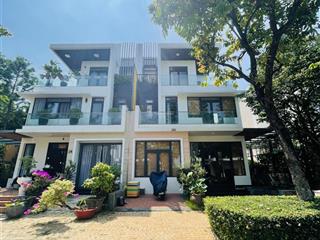 Bán biệt thự sân vườn lucasta khang điền