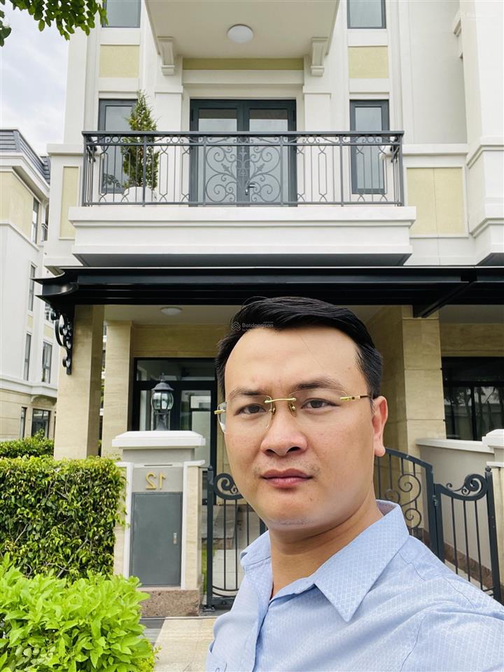 Bán nhà sân vườn the classia, đối diện công viên