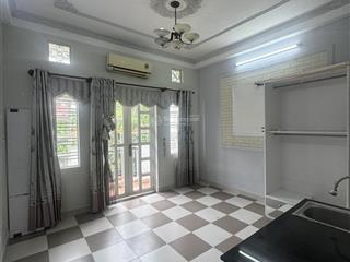 Cho thuê phòng trọ hẻm xe hơi 215 nguyễn xí, bình thạnh