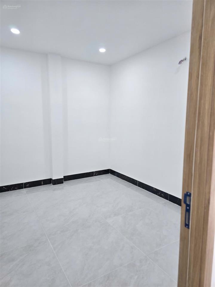 Bán nhà mới xây dựng kdc phú long. từ ql80 vào hơn 100m tại tân dương, đồng tháp