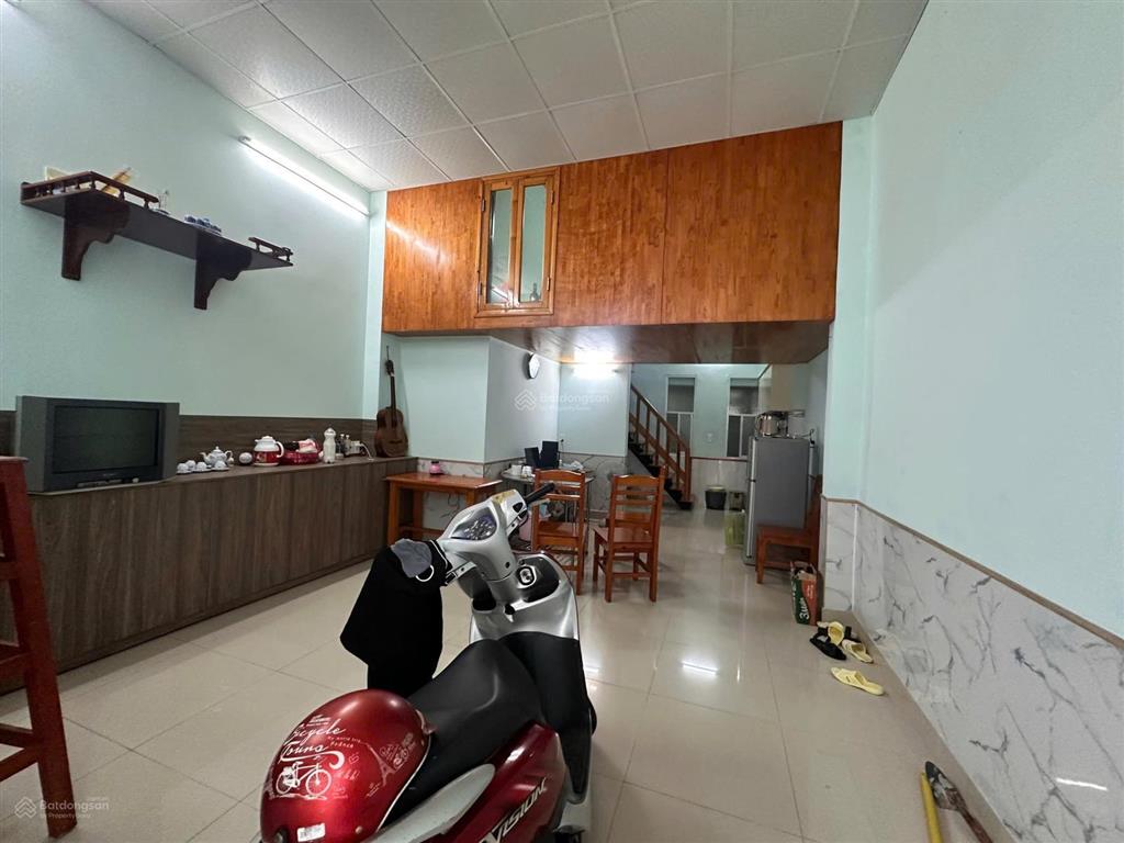 Nhà 1tr1 lầu 3 phòng ngủ khu đại an giá 3.55 tỷ còn tl