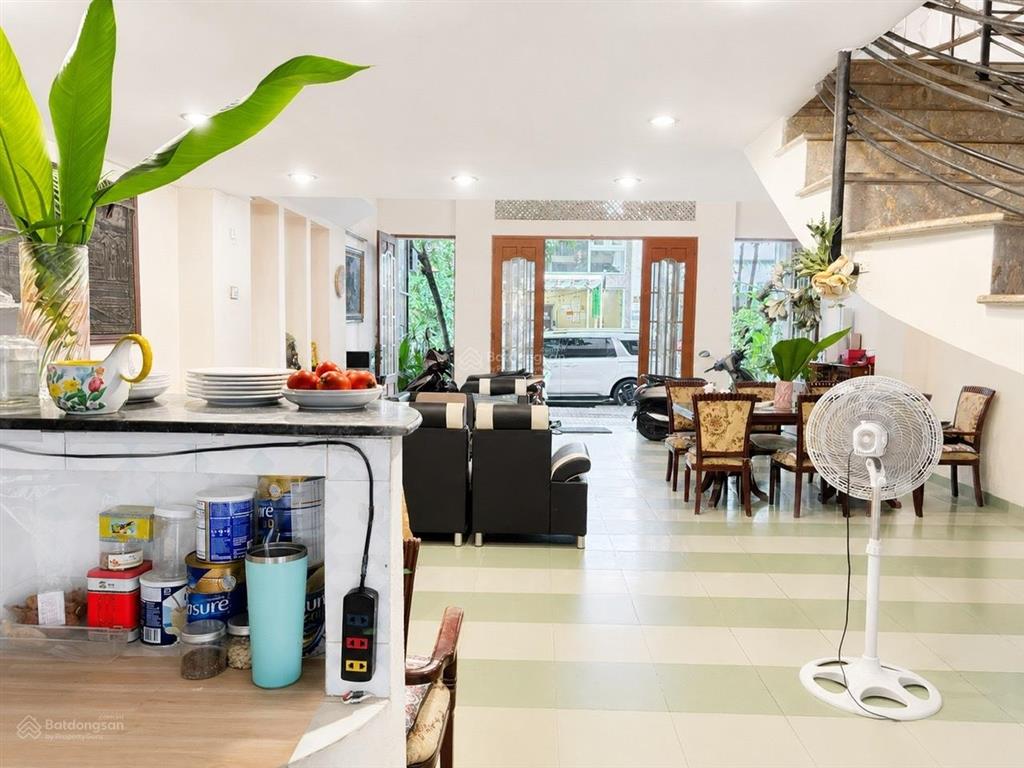 Bán nhà mặt tiền hưng gia 3 phú mỹ hưng, 111m², 5 tầng, giá 29 tỷ