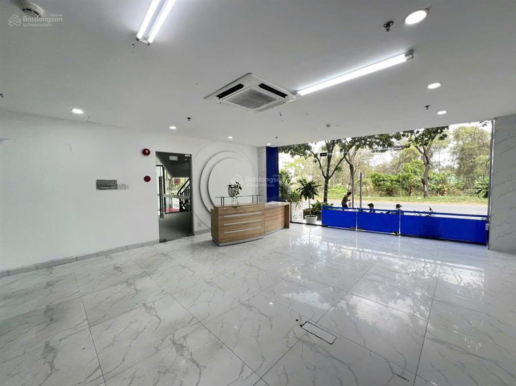 Giảm 5 triệu shophouse mặt tiền nguyễn hữu thọ giáp pmh, dt 65m2