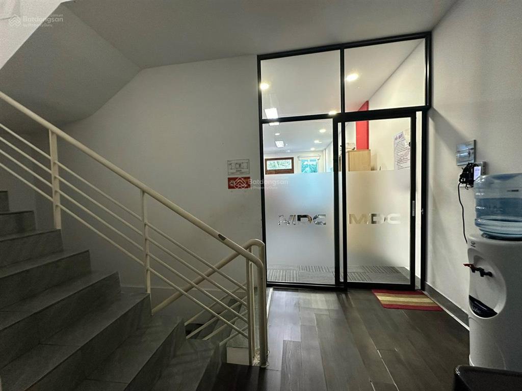 Chủ gửi cho thuê nhà phố 3 tầng 1 hầm mặt tiền đường tố hữu khu lakeview thủ thiêm