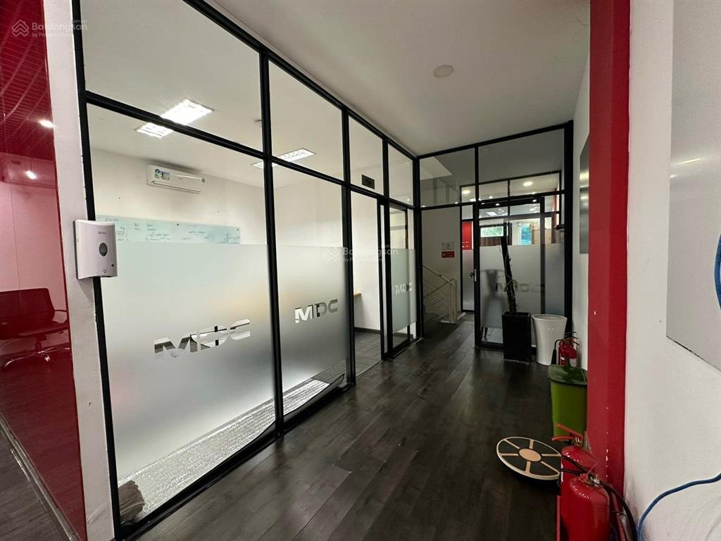 Chủ gửi cho thuê nhà phố 3 tầng 1 hầm mặt tiền đường tố hữu khu lakeview thủ thiêm