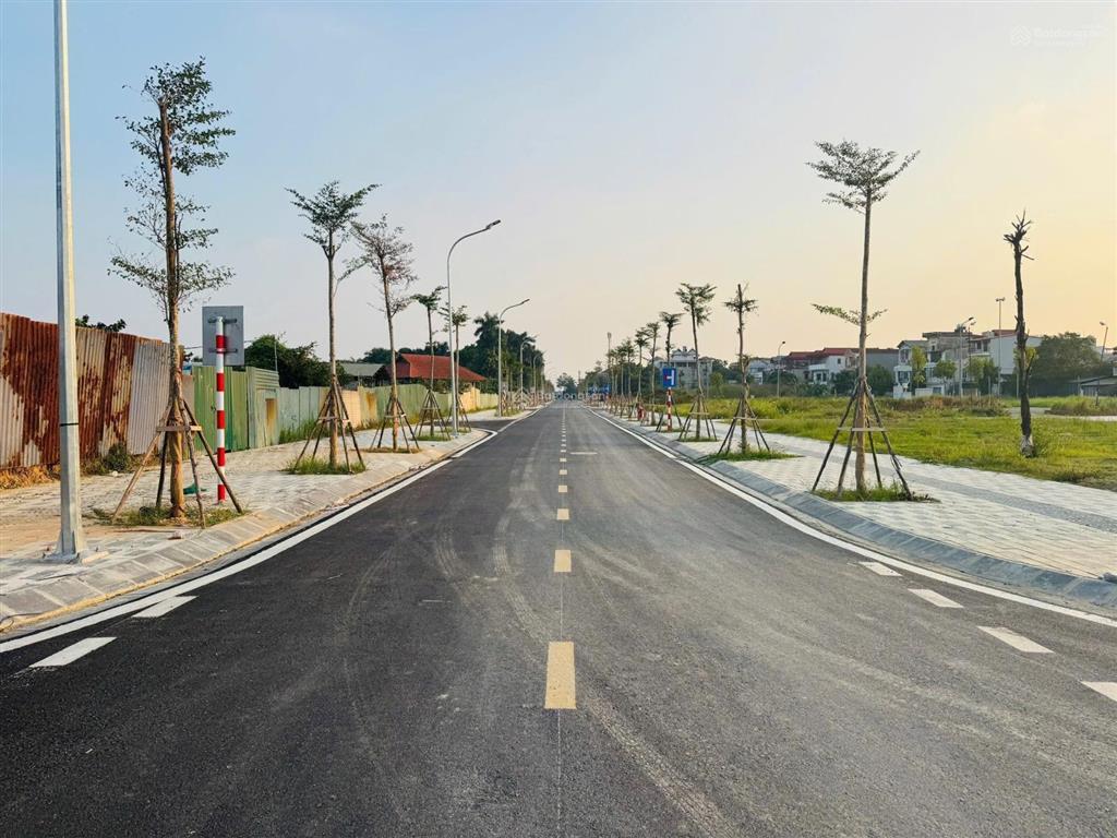 Bán đất đấu giá khu x1 thôn đìa  nam hồng (cũ) đông anh