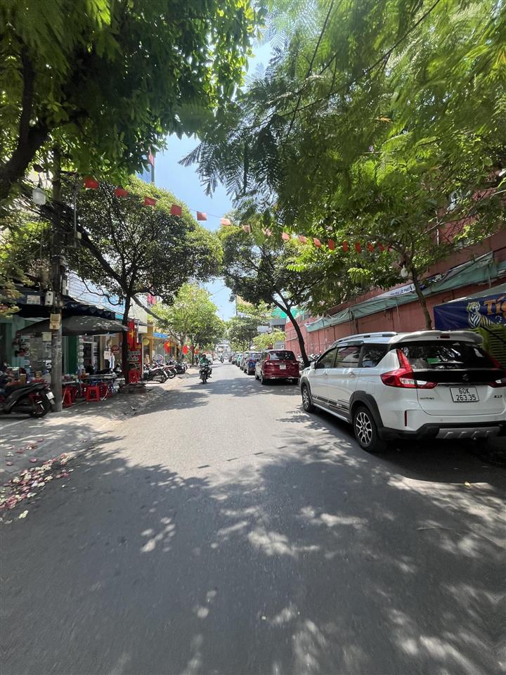 Bán nhà hẻm 8m cư xá đồng tiến, p.14, q.10  ngang 9m  giá chỉ 9,9 tỷ