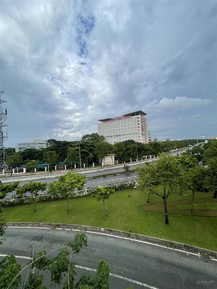 Bán nhà mặt tiền 80m2 4 tầng tại 257 tô ký, trung mỹ tây q12 chỉ hơn 6 tỷ