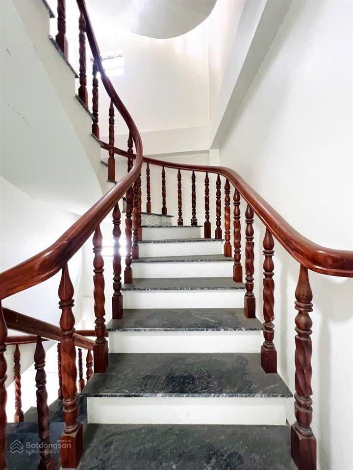 Bán nhà mặt tiền 80m2 4 tầng tại 257 tô ký, trung mỹ tây q12 chỉ hơn 6 tỷ