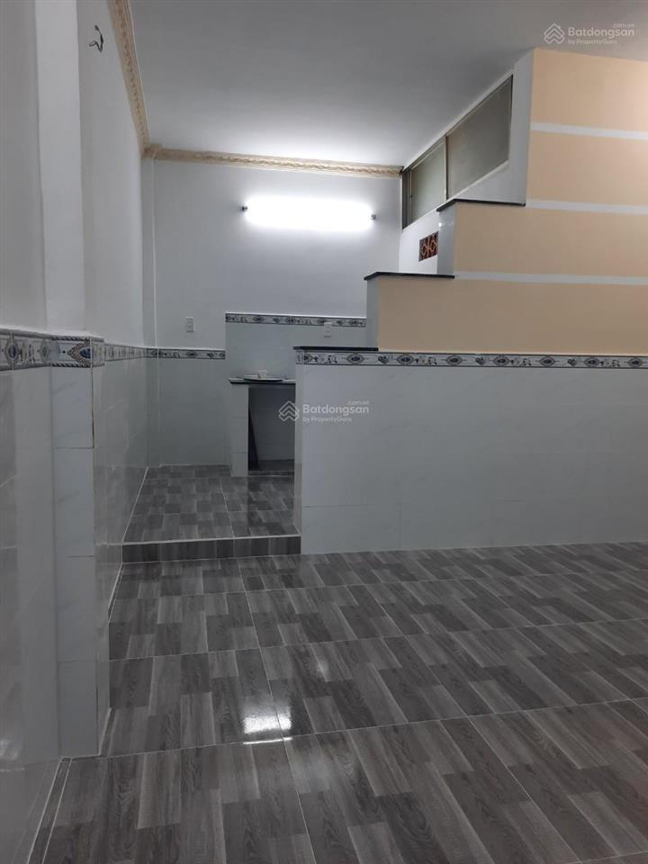 3,55 tỷ nhà 2 tầng đường phạm văn bạch gần nhà ga t3, 36m2 đất, 2 pn 2wc