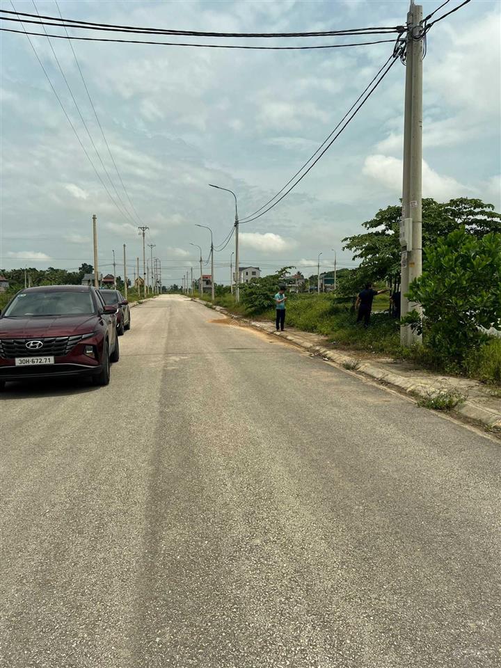 Chính chủ bán gấp lô góc 2 mặt tiền 1,3 tỷ mb3213 quảng trạch