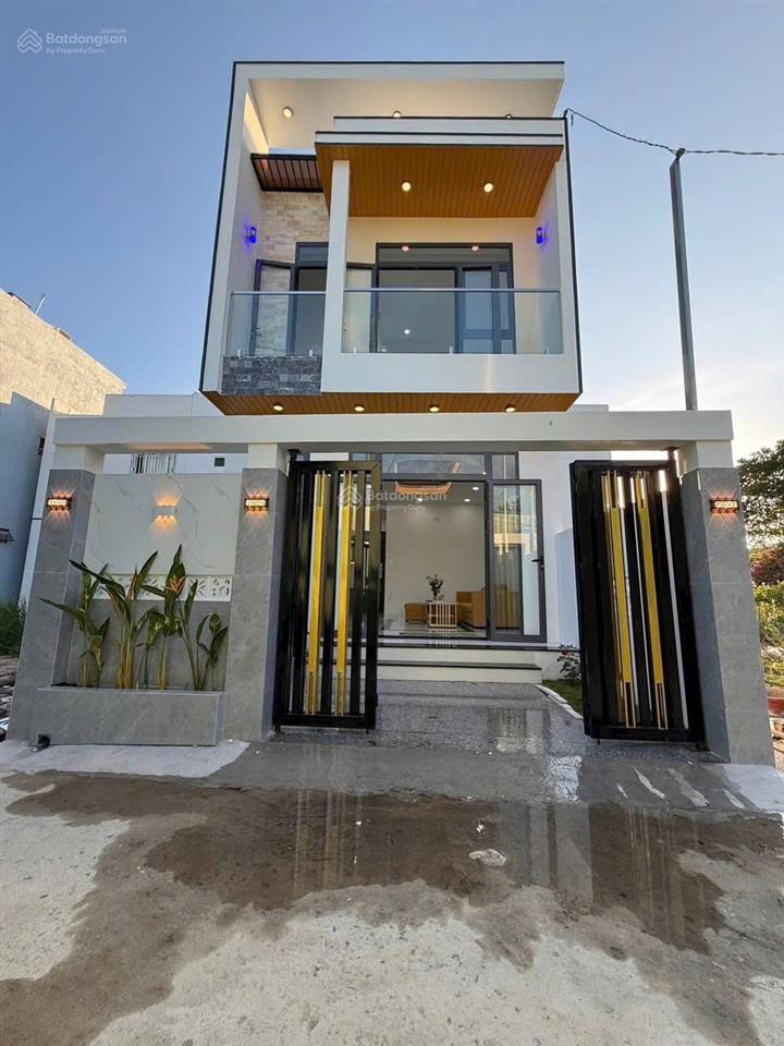Bán nhà 2 tầng mới  vĩnh trung, nha trang