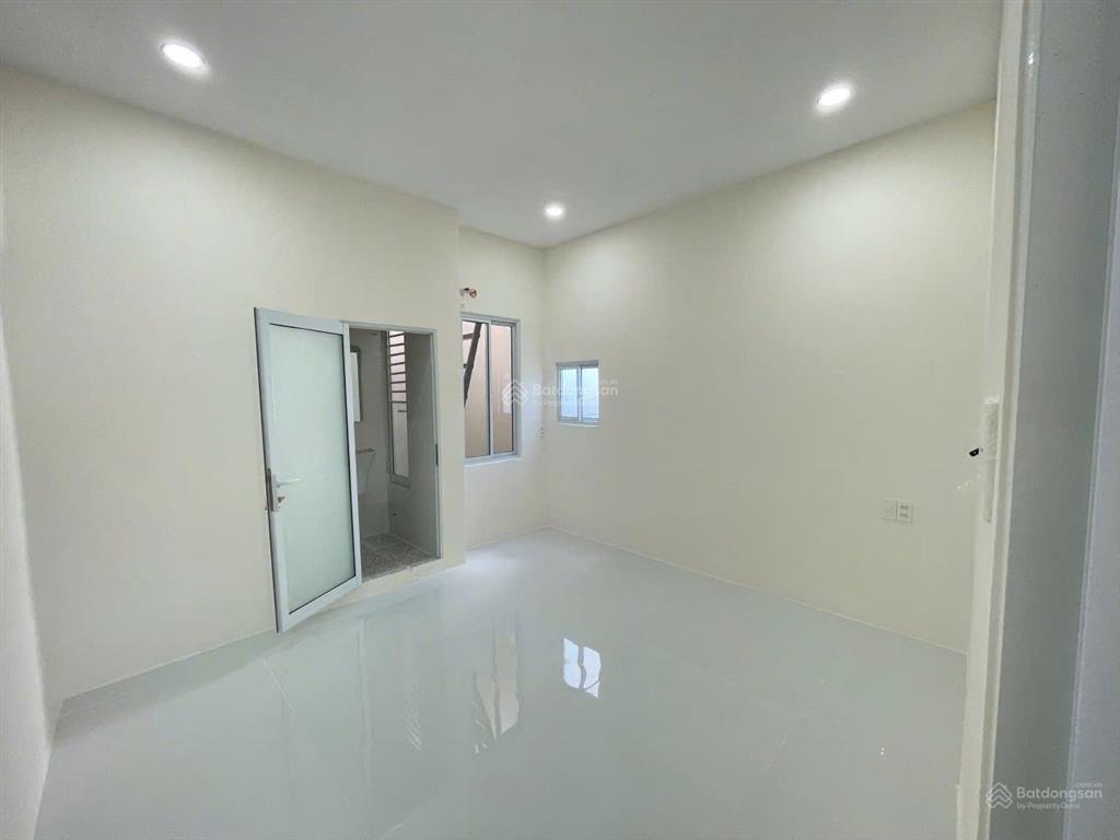 Bán nhà 2,5 tầng mới đẹp hẻm đường phùng hưng, phước long, nam nha trang