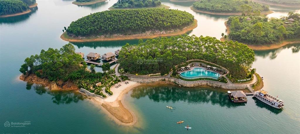 Bán đảo hồ thác bà, lào cai, 9000m2 có 200m2 thổ cư