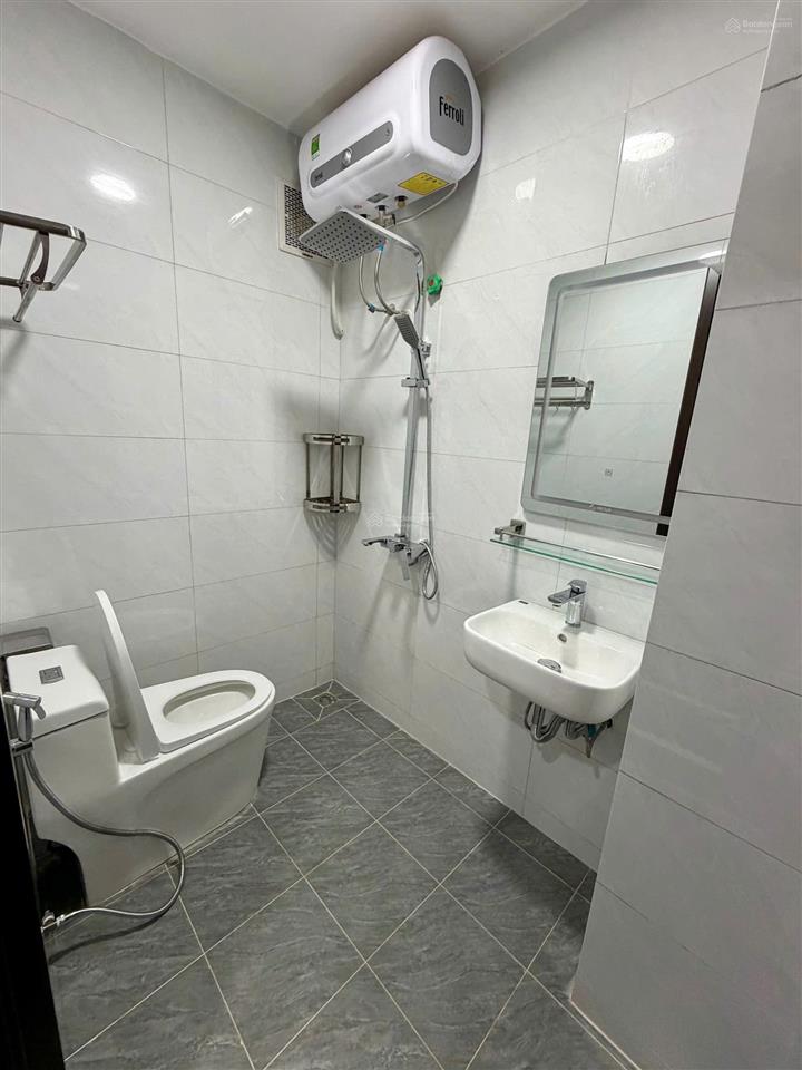 Chính chủ bán nhà mặt phố 99 nguyễn xiển mặt tiền rộng, giá tốt