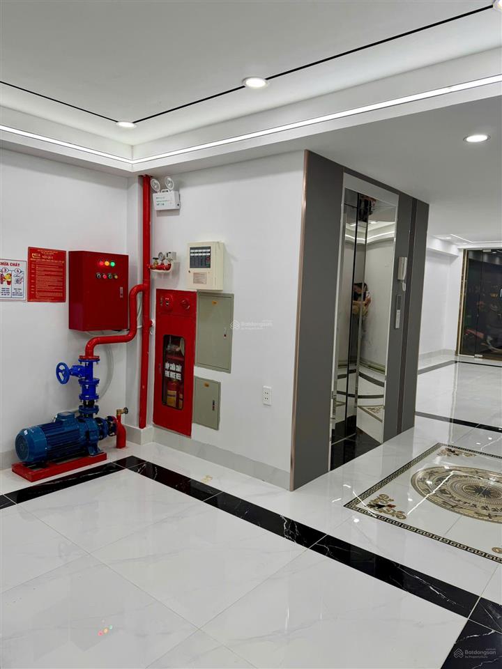Chính chủ bán nhà mặt phố 99 nguyễn xiển mặt tiền rộng, giá tốt