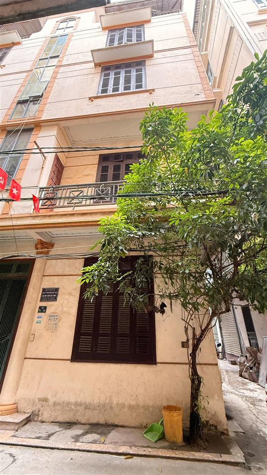 Bán gấp nhà 5 tầng phan văn trường cầu giấy kinh doanh nhỏ, ô tô đỗ cửa 12 tỷ siêu hiếm