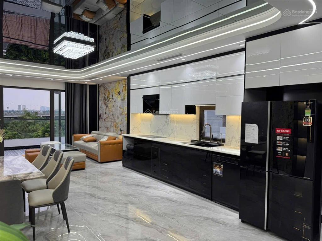 Bán nhà phố hàng trạm 8 tầng thang máy siêu đẹp, full nội thất châu âu giá 26,3 tỷ