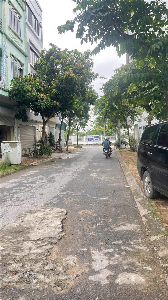 Hàng hiếm tái định cư gia lâm đất đẹp đường 9m vỉa hè, giá chỉ nhỉnh 9 tỷ