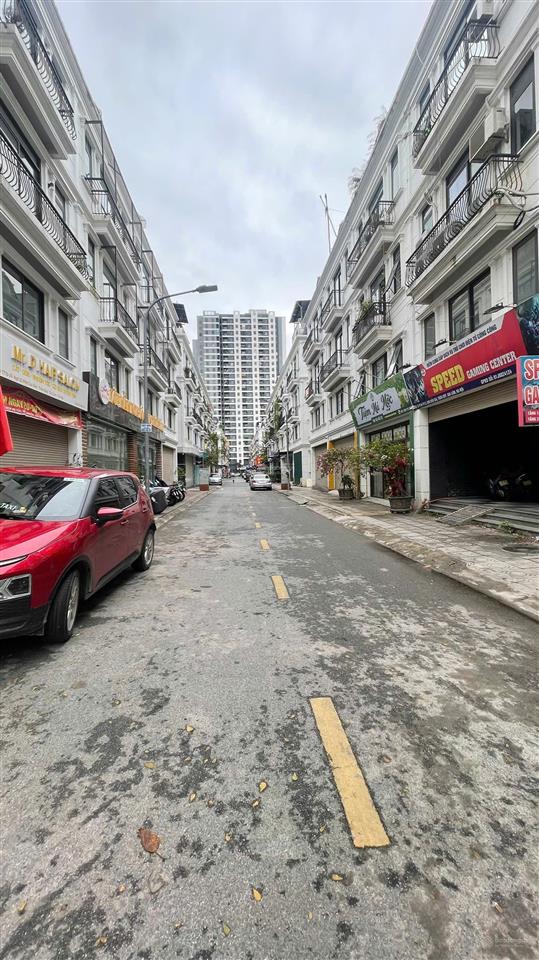 Chủ giảm giá mạnh cơ hội sở hữu shophouse sông hồng gia lâm, chỉ nhỉnh 21 tỷ!