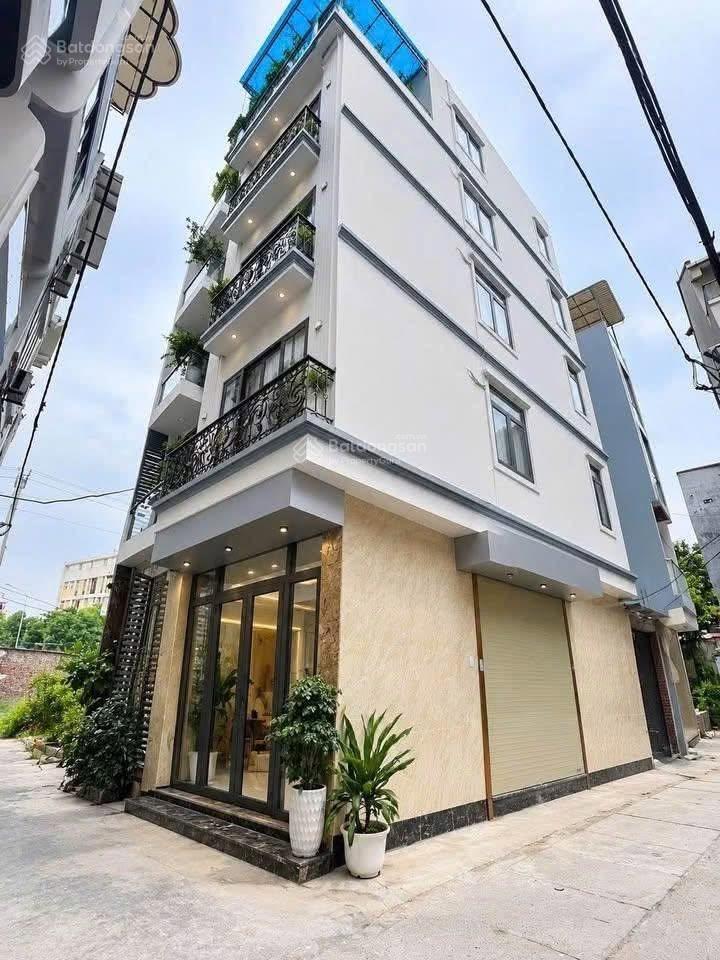 Bán nhà 5 tầng căn góc ngô xuân quảng gia lâm  2 mặt đường  ô tô vào nhà, giá 8.7 tỷ