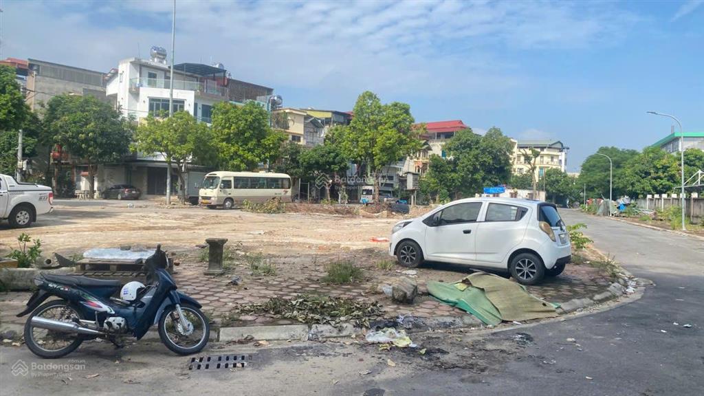 Đất đấu giá voi phục gia lâm | lô đẹp 70m | mặt tiền 5m | đường 11m có vỉa hè