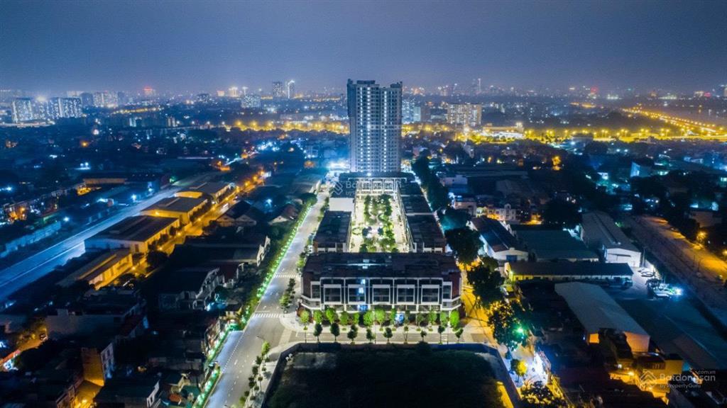 Chính chủ cần tiền bán gấp liền kề mặt chung cư bình minh, hoàn thiện 79m2, 20ty  0988 970 ***