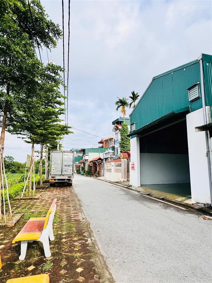 Chính chủ cho thuê mặt bằng 300m² cực đẹp tại yên viên, gần chợ ninh hiệp & ga yên viên
