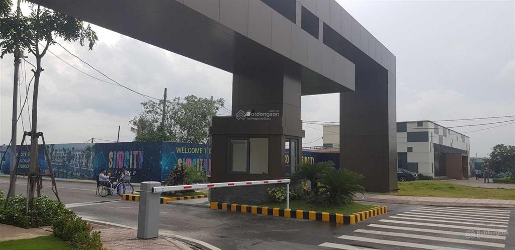 Bán căn nhà phố sim city hoàn thiện nội thất, giá chỉ 7,5 tỷ, shr đường ô tô vào tận nhà