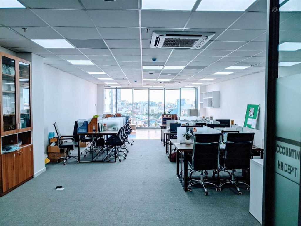 Văn phòng bình thạnh dt 210600m2 đã setup sẵn chỉ 60tr/210m2