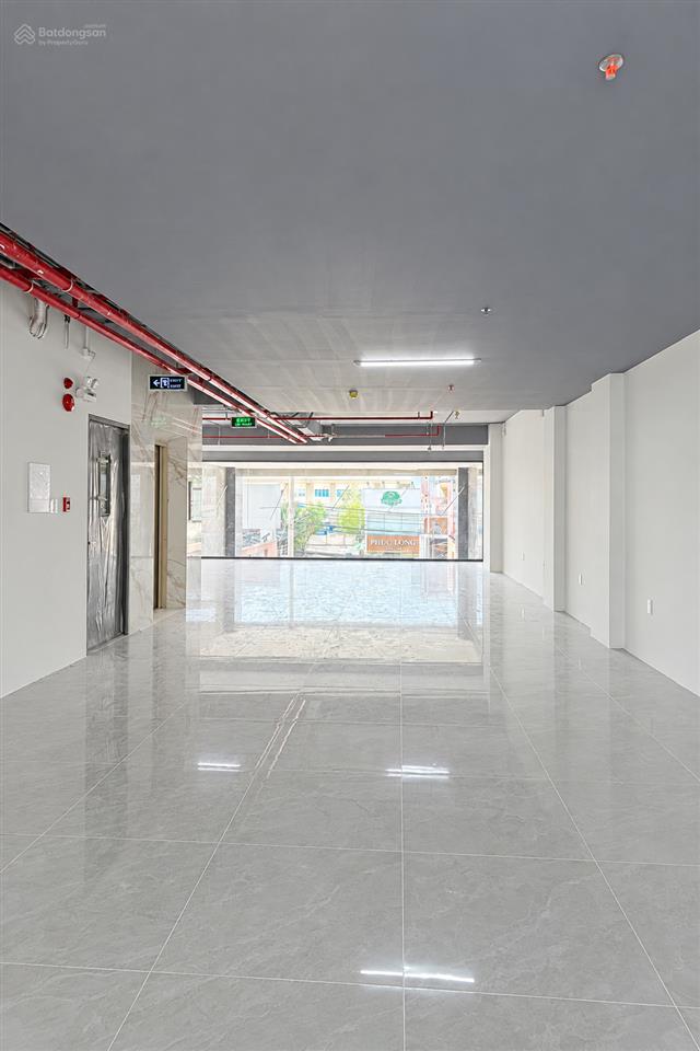Cho thuê tòa nhà 7 tầng 9x35 nguyễn thị thập q7, pccc đầy đủ, nhà mới