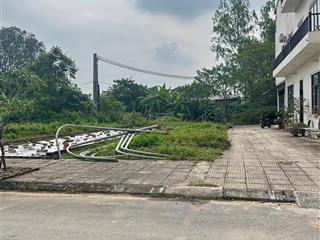 100m 3 mặt thoáng giá chỉ 64tr/m. đấu giá khánh tân, sài sơn. quá rẻ cho a/c đầu tư.  0985 242 ***