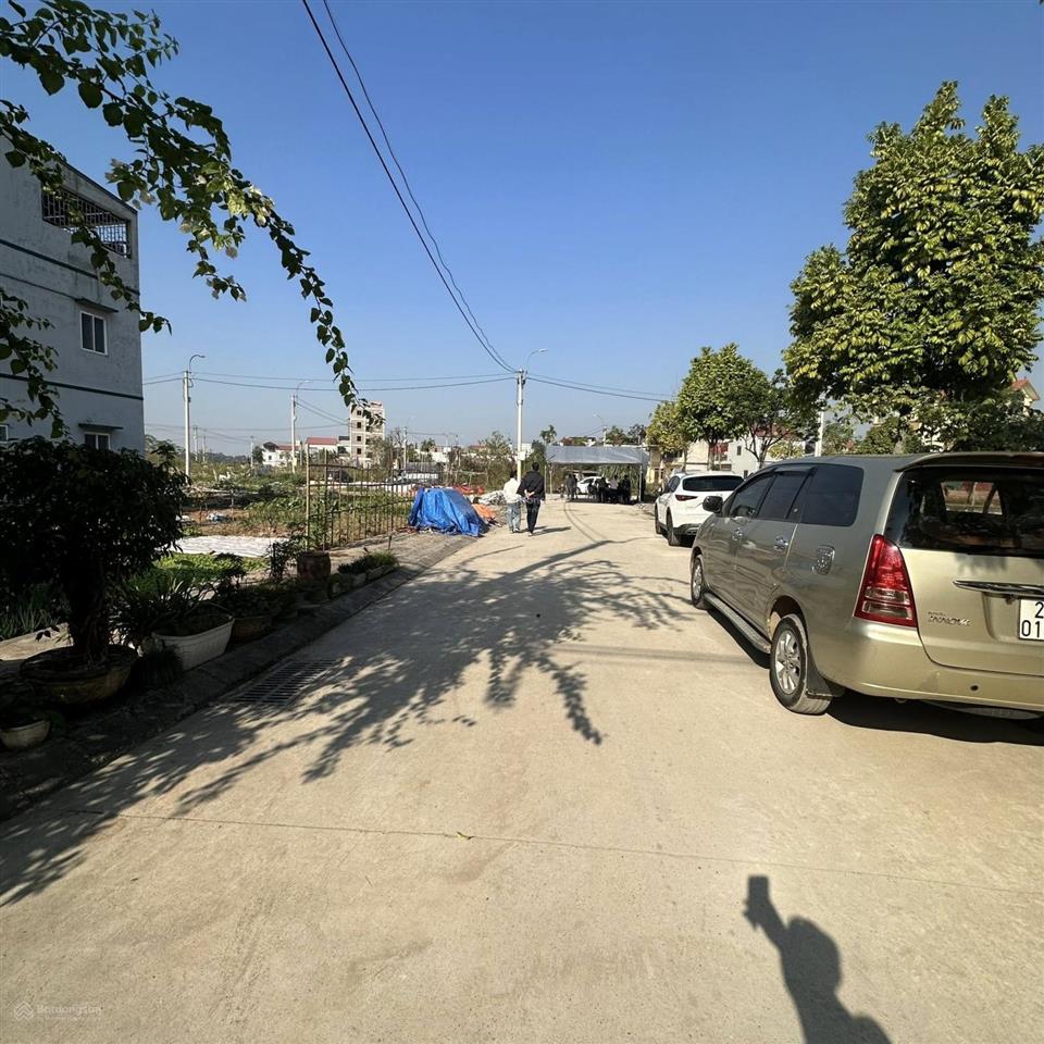 Chủ cần bán lô 92.5m khu đấu giá phượng sơn, quốc oai. giá đầu tư 5xtr/m ạ.  0985 242 ***