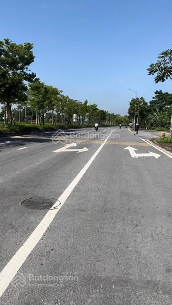 Chỉ hơn 80tr/m cho lô 90m khu đấu giá ngọc mỹ, sát viện nhi,sản và 3 trường đại học.  0985 242 ***