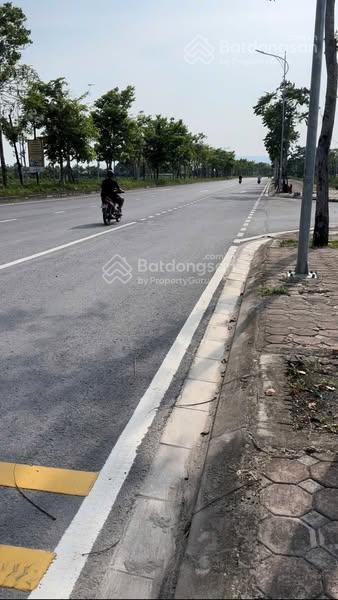 Chỉ hơn 80tr/m cho lô 90m khu đấu giá ngọc mỹ, sát viện nhi,sản và 3 trường đại học.  0985 242 ***