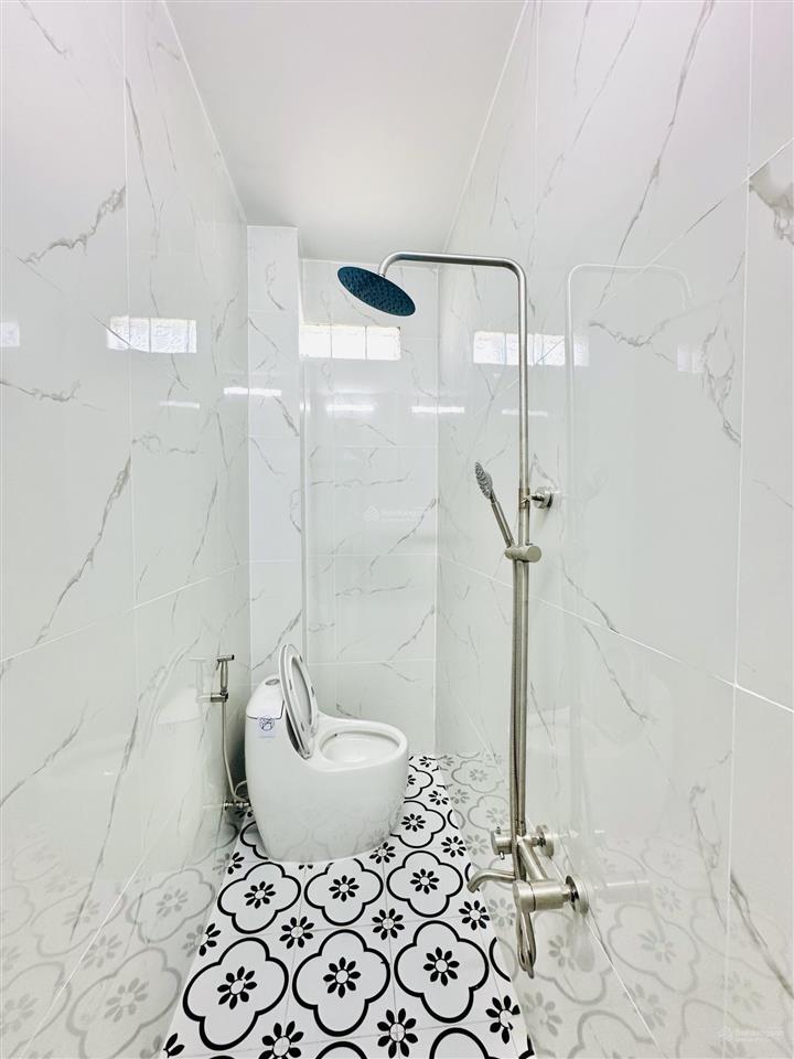 Nhà phố 5m x 11m 4 tầng hẻm nhựa 5m thông cách đường trương thị hoa chỉ 20m sát bên q.gò vấp