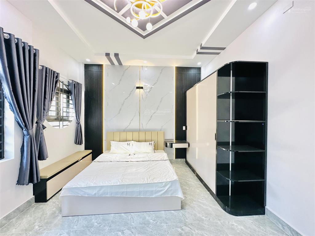 Nhà phố 5m x 11m 4 tầng hẻm nhựa 5m thông cách đường trương thị hoa chỉ 20m sát bên q.gò vấp