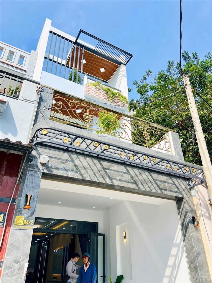 Nhà phố 4m x 20m 3 tầng full nội thất, hẻm nhựa 6m chỉ sau quán cafe mặt tiền đường thới an 16