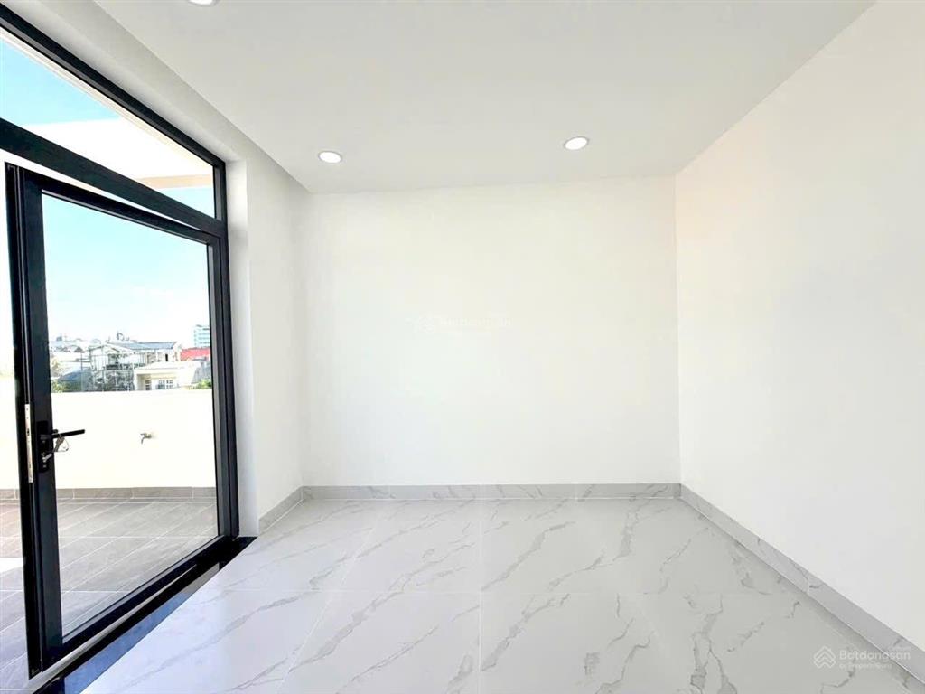 Nhà 4m x 22m 3 tầng mặt tiền đường thới an 18 kinh doanh, mở cty rất thuận tiện