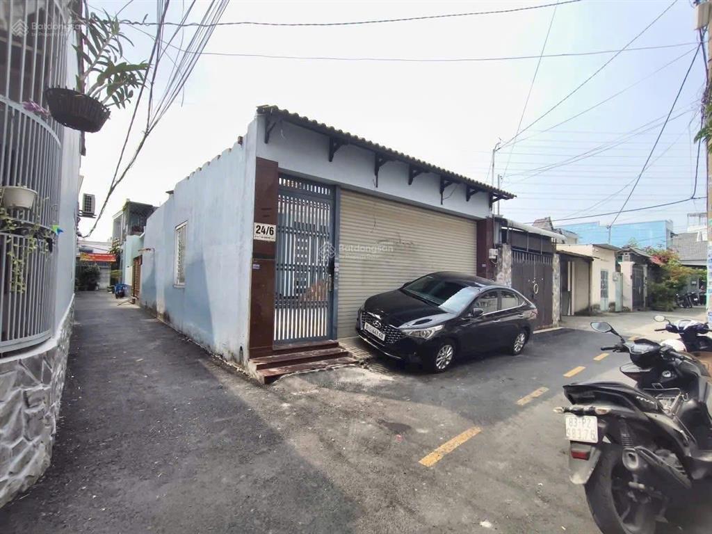 Đất 7m x 14m có nhà c4, góc 2 mặt tiền hẻm nhựa 7m thông đường nguyễn thị búp ngay kdc hiệp thành