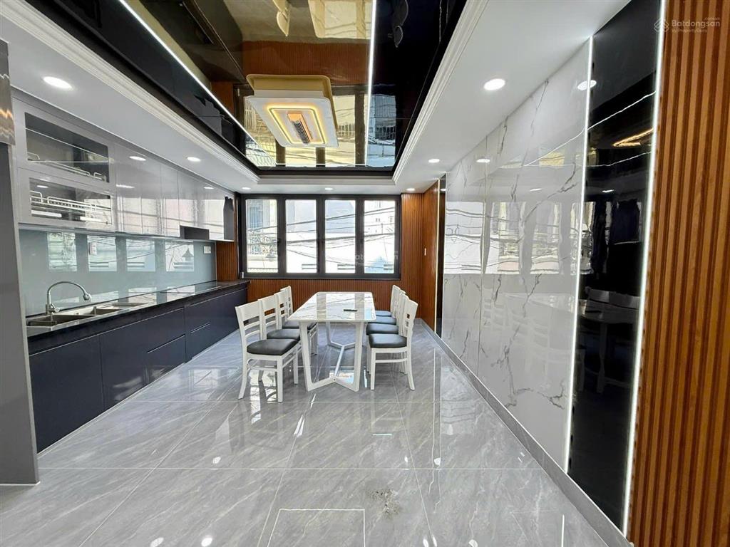 Nhà phố 4m x 15m 4.5 tầng hẻm 6m thông đường lê thị riêng ngay trường c3 nguyễn trung trực