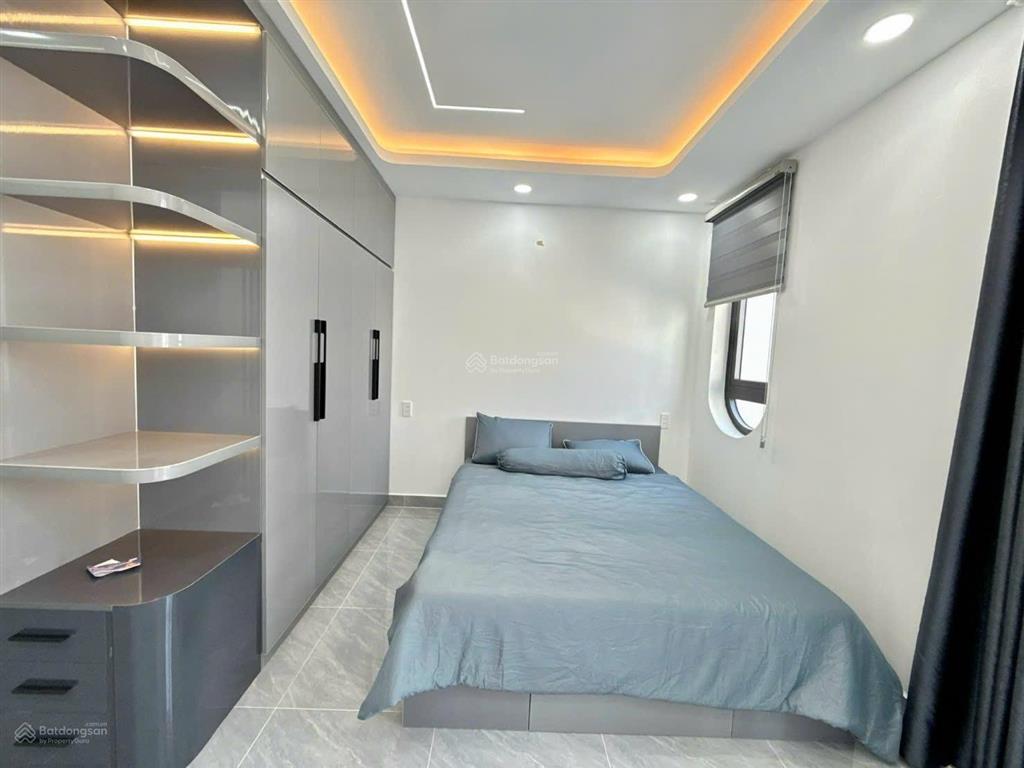 Nhà phố 4m x 15m 4.5 tầng hẻm 6m thông đường lê thị riêng ngay trường c3 nguyễn trung trực