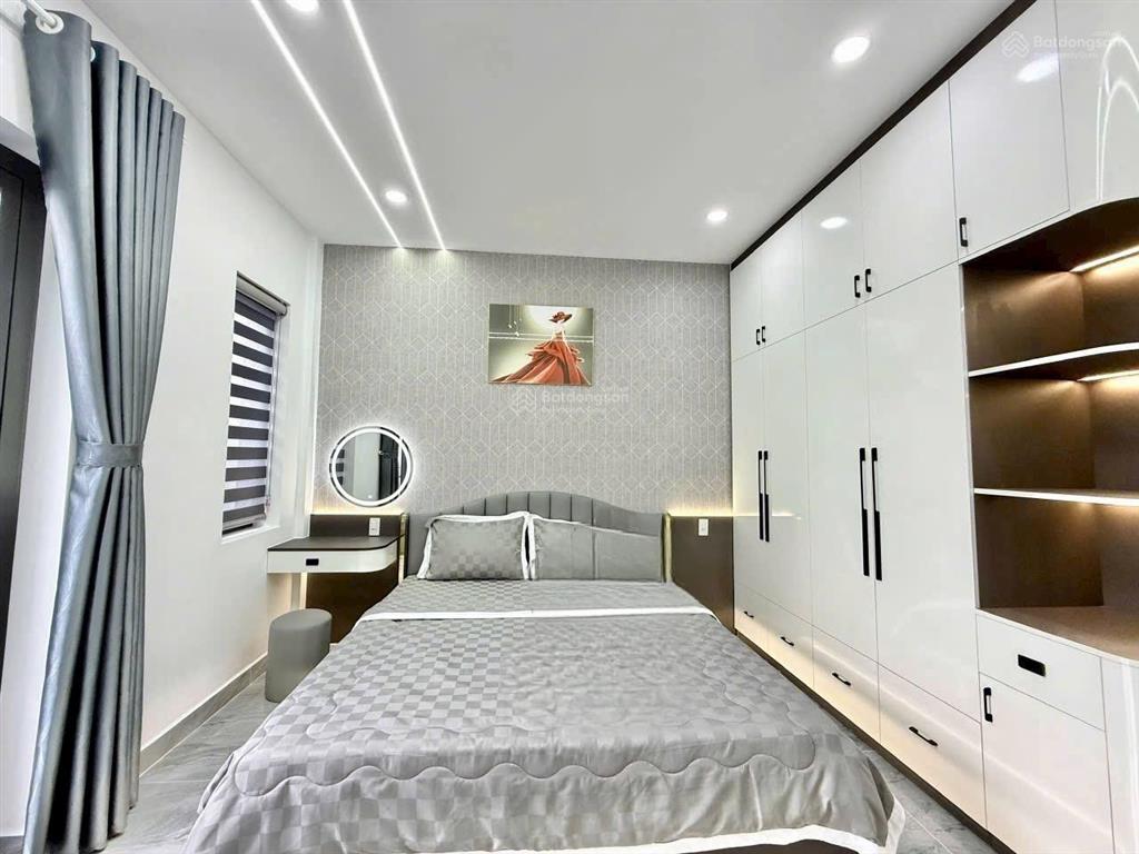 Bán 05 nhà phố 4m x 21m 4.5 tầng có thang máy, hẻm nhựa 8m thông đường lê thị riêng p.thới an