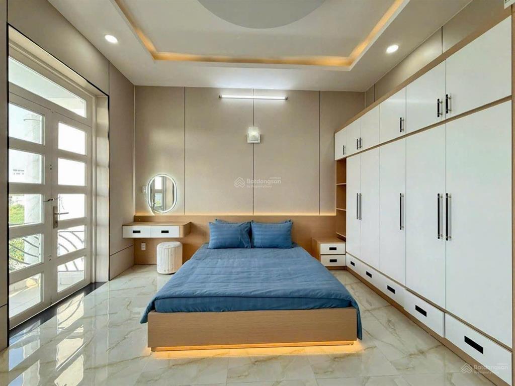 Giảm 1.4 tỷ nhà phố 4,5m x 16m góc 2 mặt tiền hẻm đường lê thị riêng sát bên kdc hà đô q12